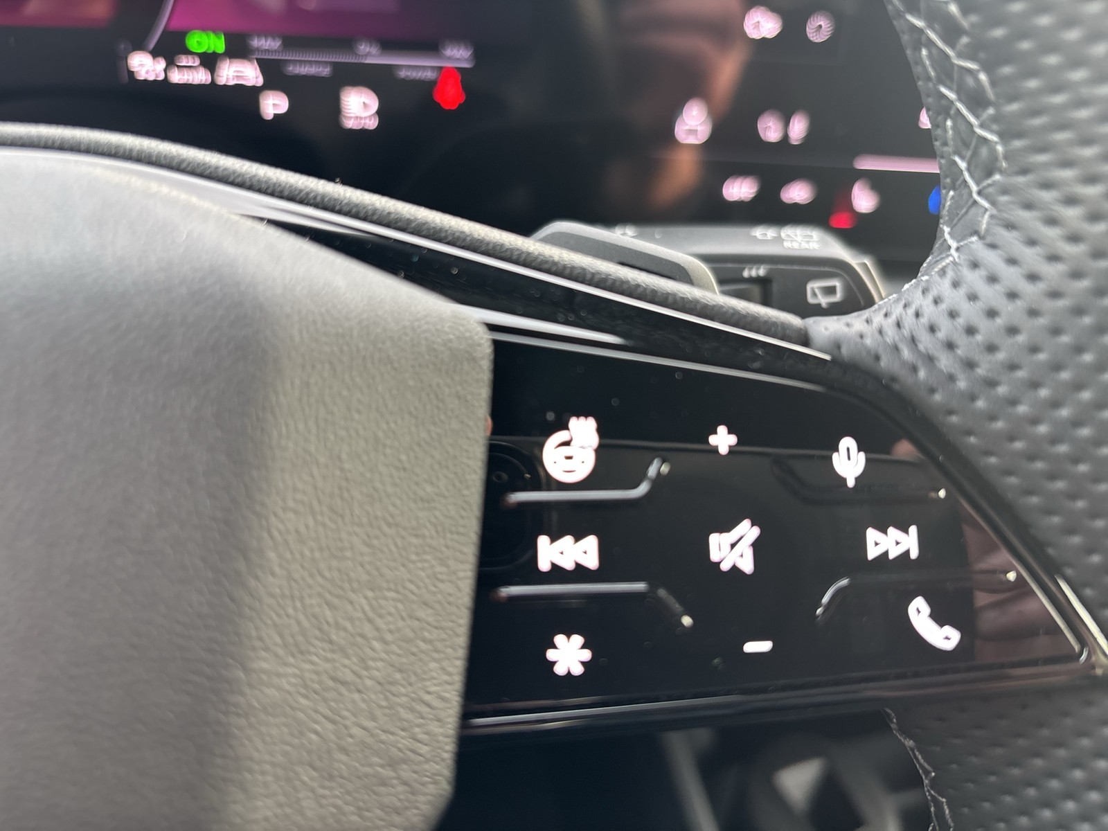 Audi Q6 e-tron quattro S LINE BLACKPAK TECHPRO PANO