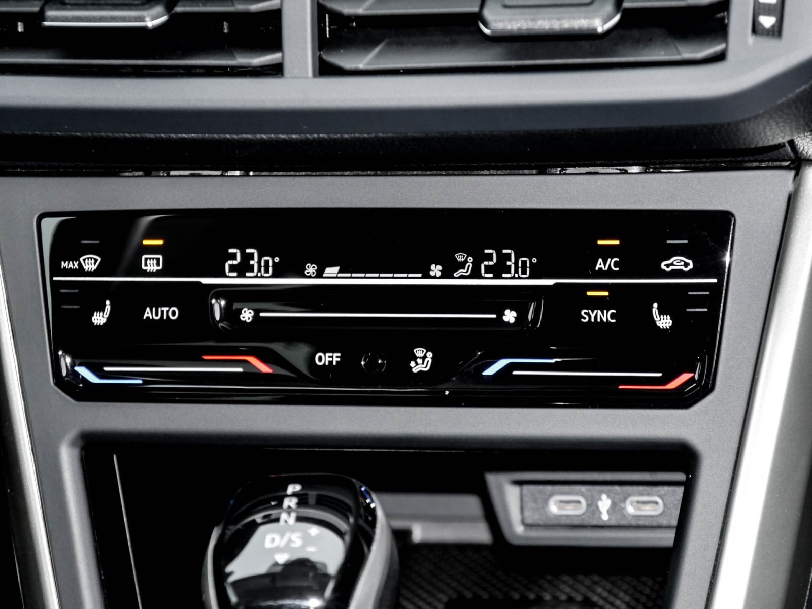 Volkswagen Taigo 1.5 MOVE CARPLAY ALU SITZHEIZUNG LED DAB+