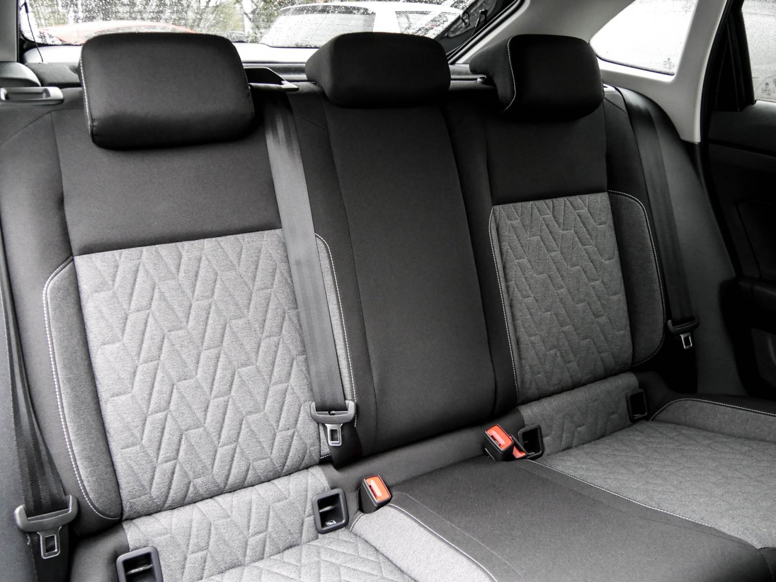 Volkswagen Taigo 1.5 MOVE CARPLAY ALU SITZHEIZUNG LED DAB+