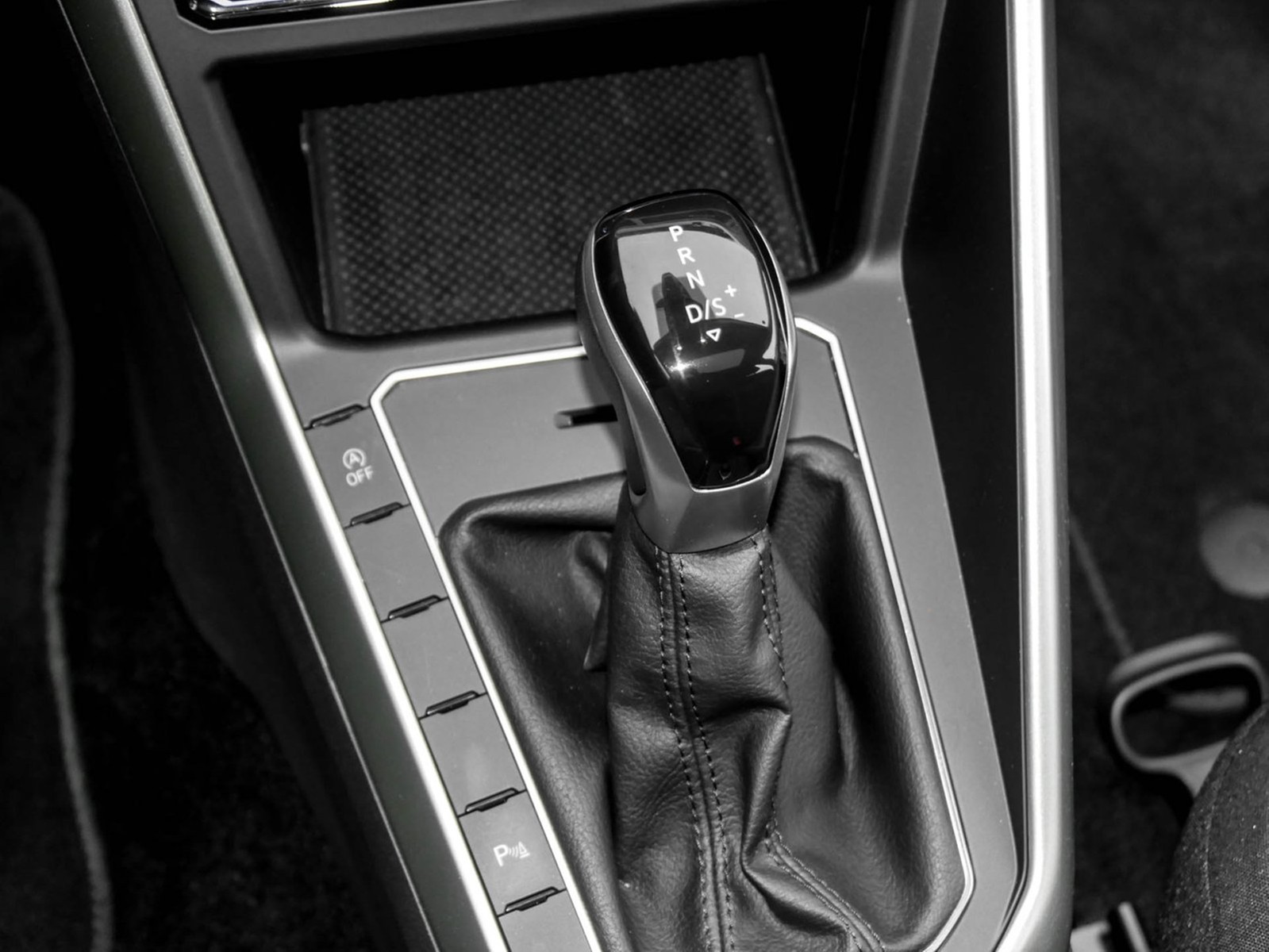 Volkswagen Taigo 1.5 MOVE PANO LM17 CARPLAY SITZHEIZUNG LED