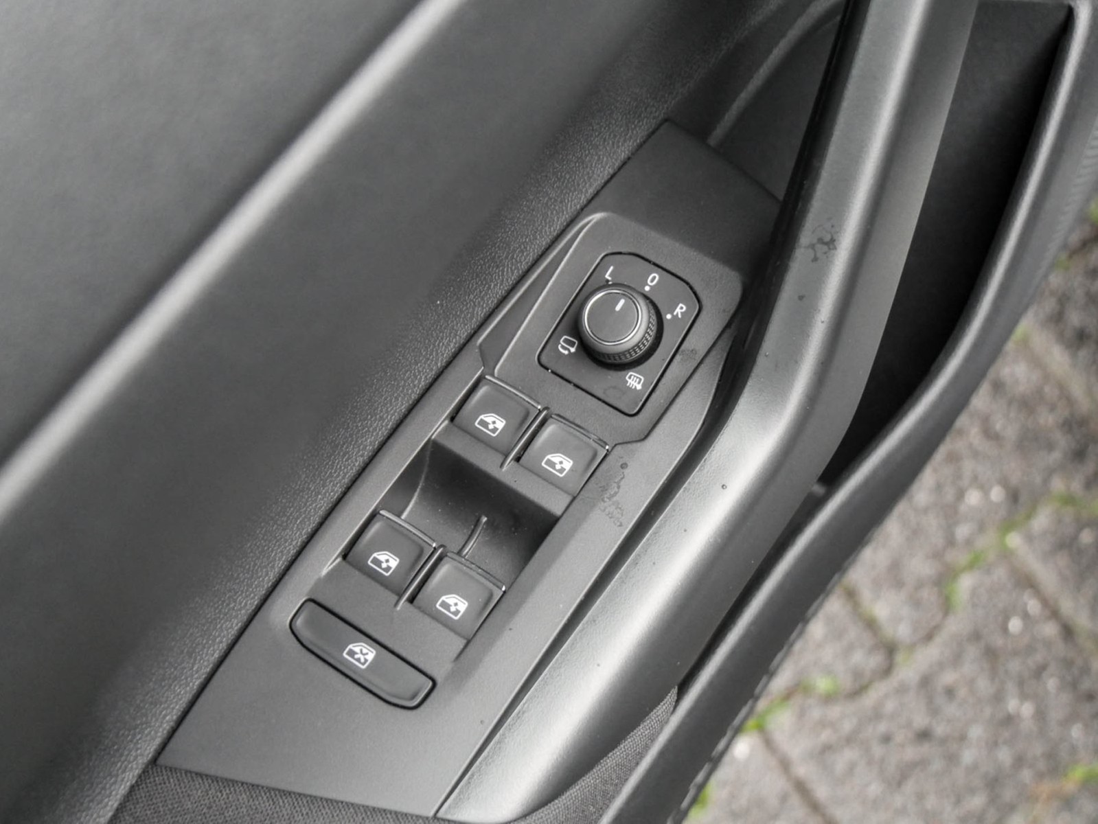 Volkswagen Taigo 1.5 MOVE PANO LM17 CARPLAY SITZHEIZUNG LED