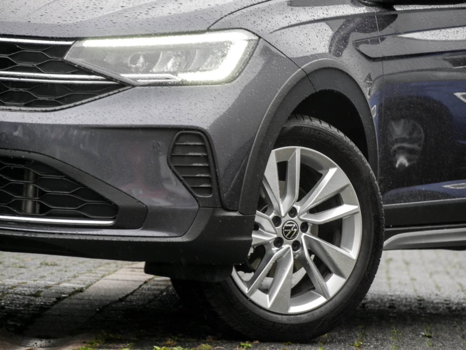 Volkswagen Taigo 1.5 MOVE PANO LM17 CARPLAY SITZHEIZUNG LED