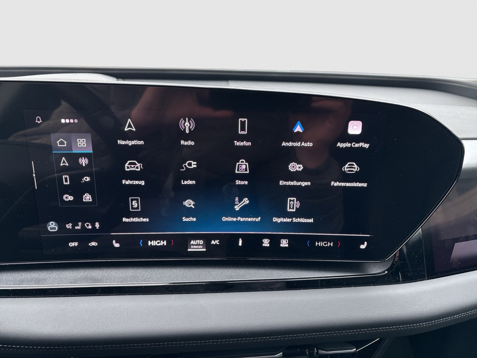 Audi Q6 e-tron quattro S LINE BLACKPAK TECHPRO B&O