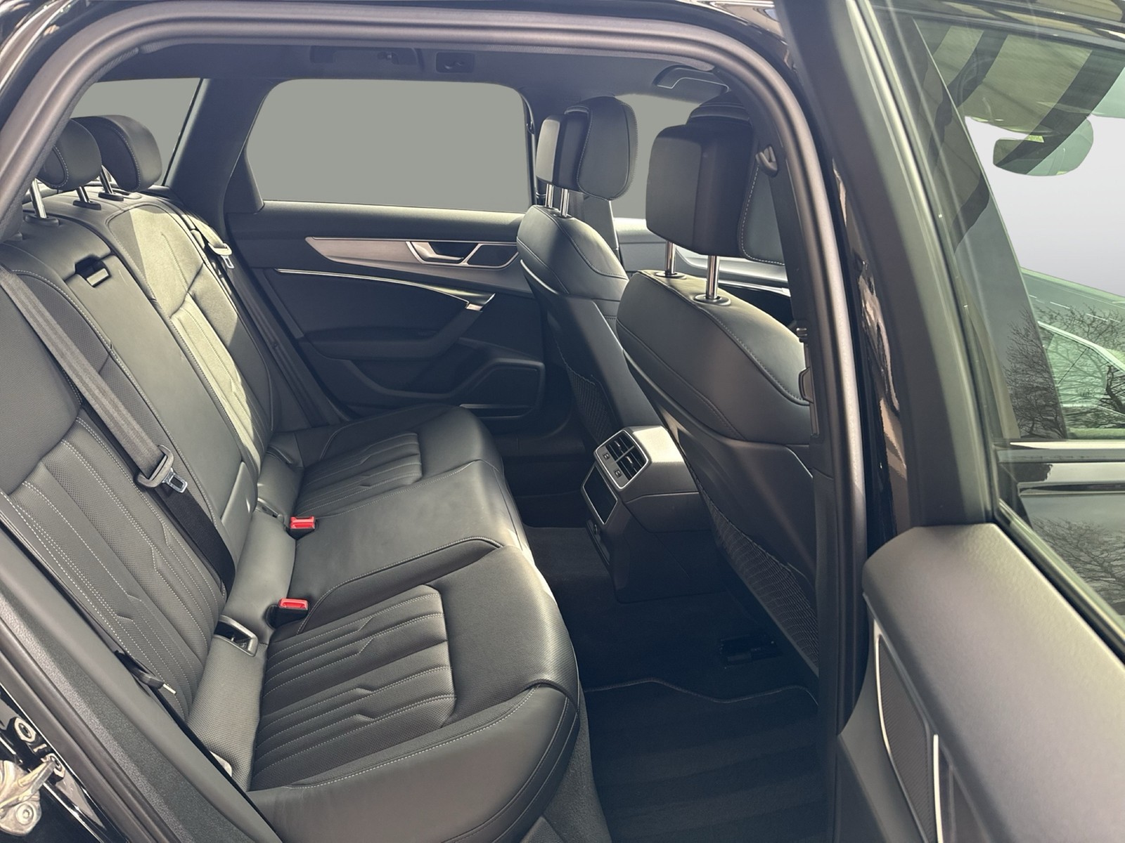 Audi A6 Avant 55 HYBRID Qu. S LINE B&O LEDER eSITZE MATRIX