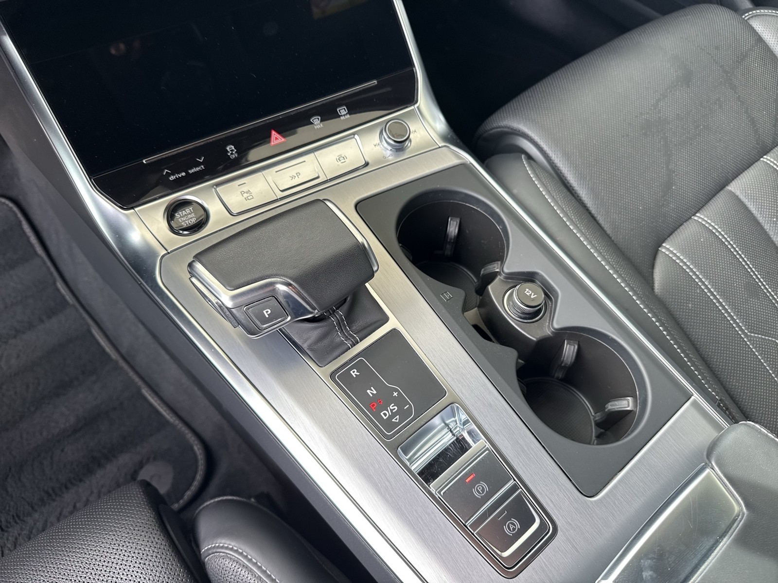 Audi A6 Avant 55 HYBRID Qu. S LINE B&O LEDER eSITZE MATRIX