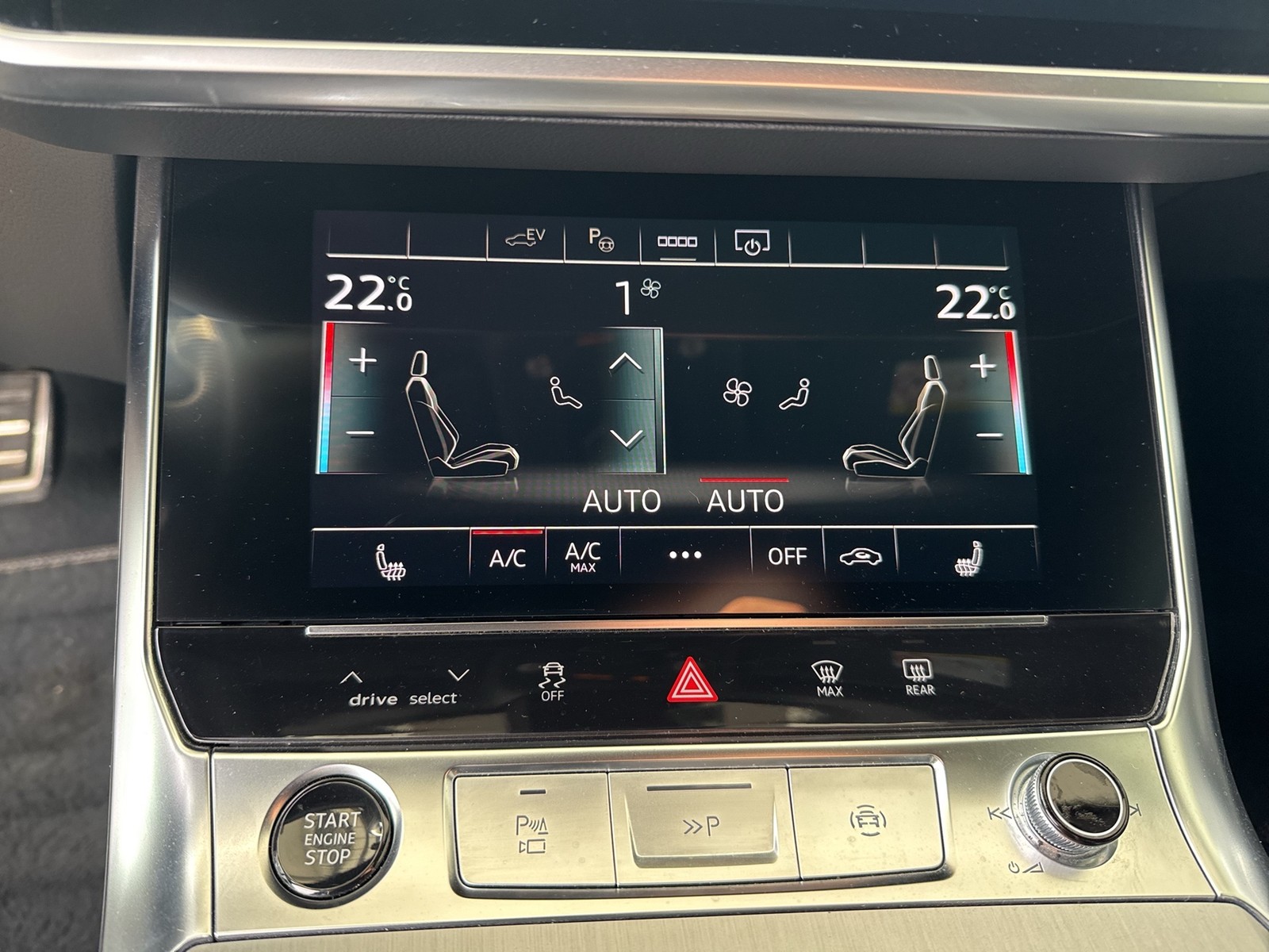 Audi A6 Avant 55 HYBRID Qu. S LINE B&O LEDER eSITZE MATRIX