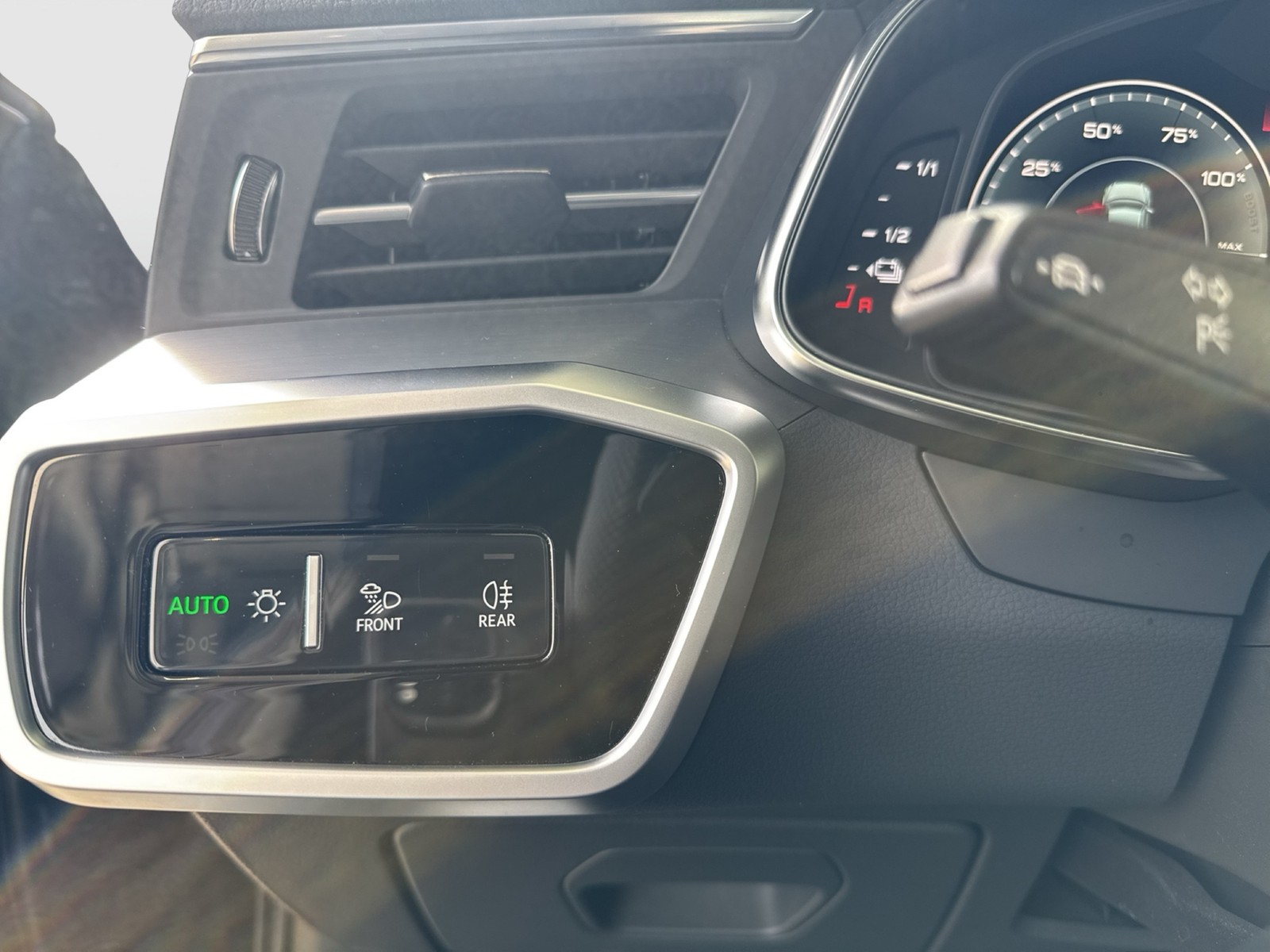 Audi A6 Avant 55 HYBRID Qu. S LINE B&O LEDER eSITZE MATRIX