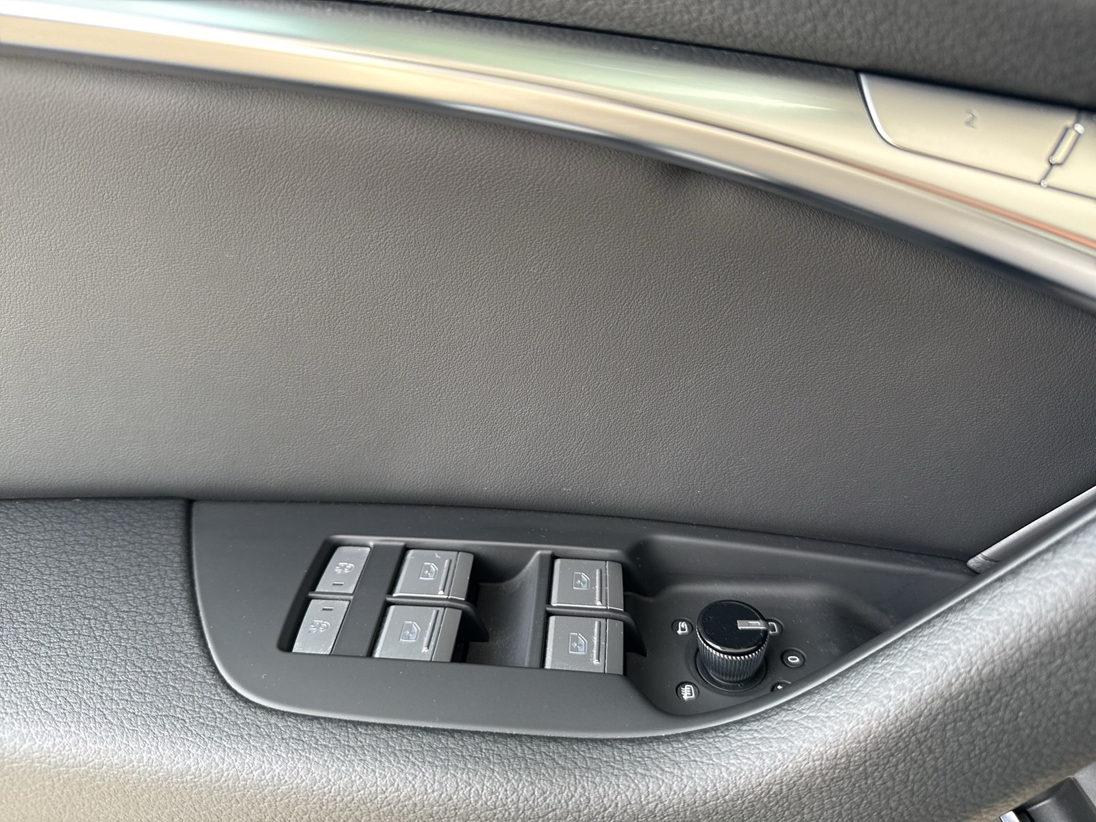 Audi A6 Avant 55 HYBRID Qu. S LINE B&O LEDER eSITZE MATRIX