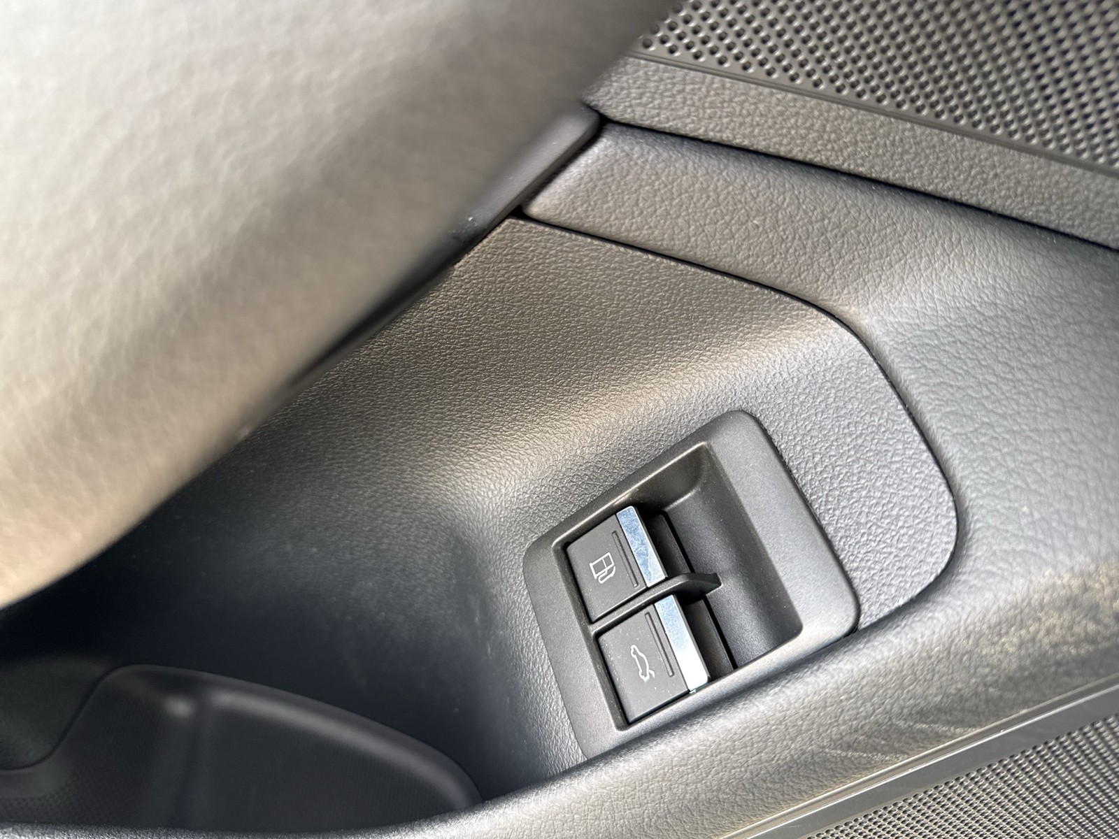 Audi A6 Avant 55 HYBRID Qu. S LINE B&O LEDER eSITZE MATRIX