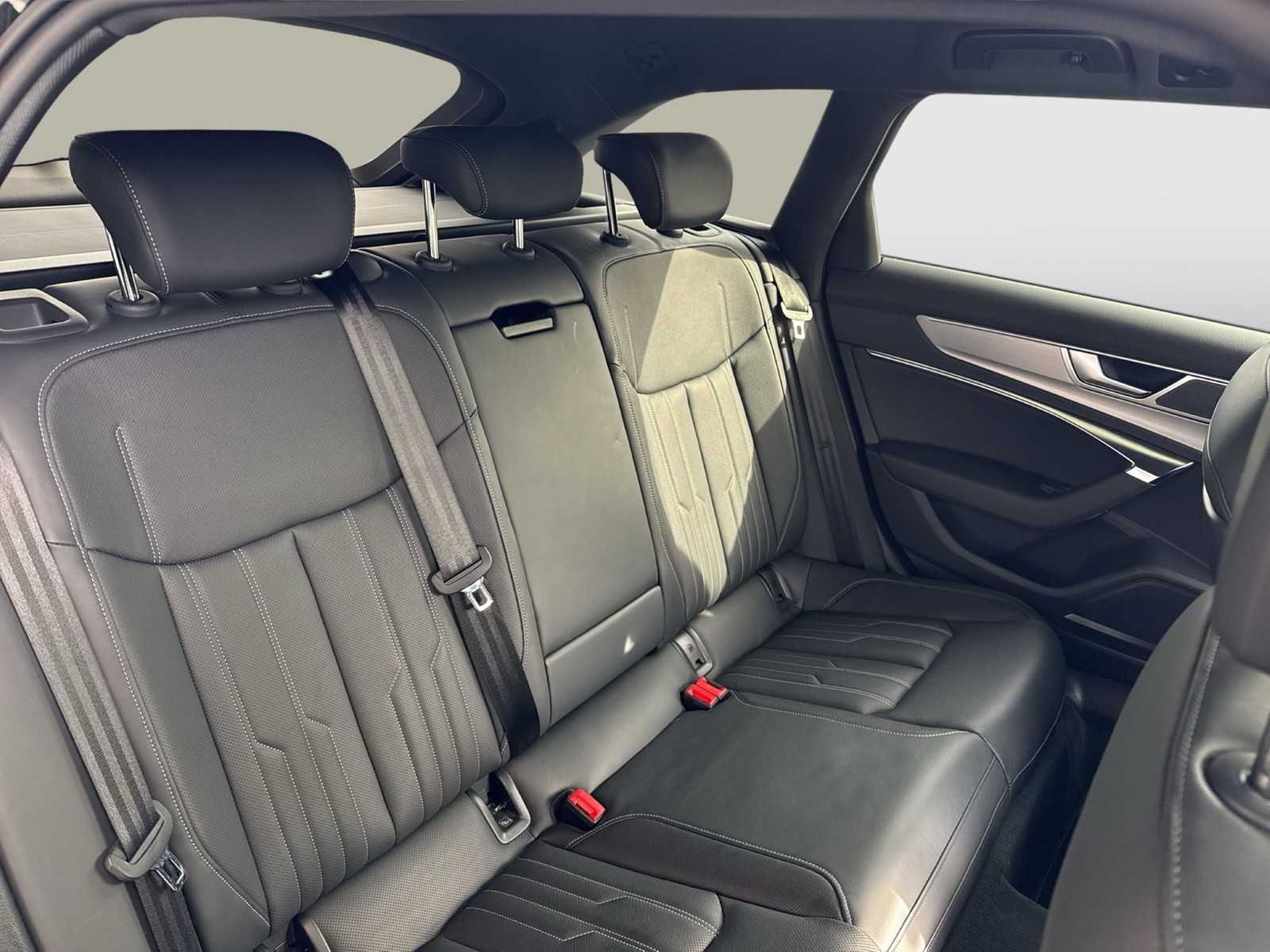 Audi A6 Avant 55 HYBRID Qu. S LINE B&O LEDER eSITZE MATRIX