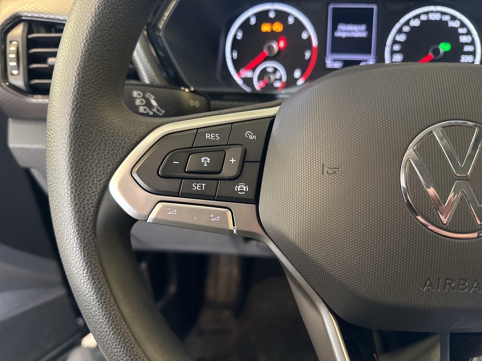 Volkswagen T-Cross 1.0 LIFE ACC CARPLAY SITZHZ EINPARKHILFE