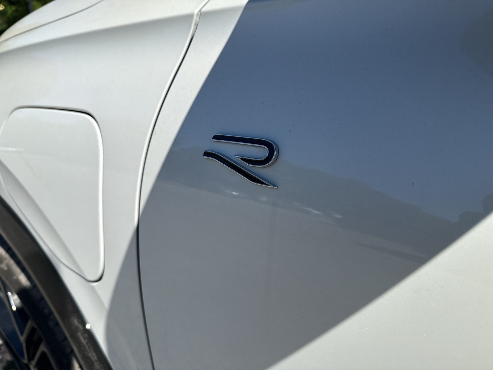 Volkswagen Tiguan 1.5 HYBRID R-LINE BLACK STYLE LEDER AHK