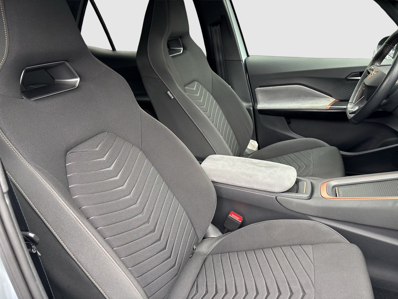 Cupra Born e-BOOST CAM ACC LM19 NAVI SITZHEIZUNG LED