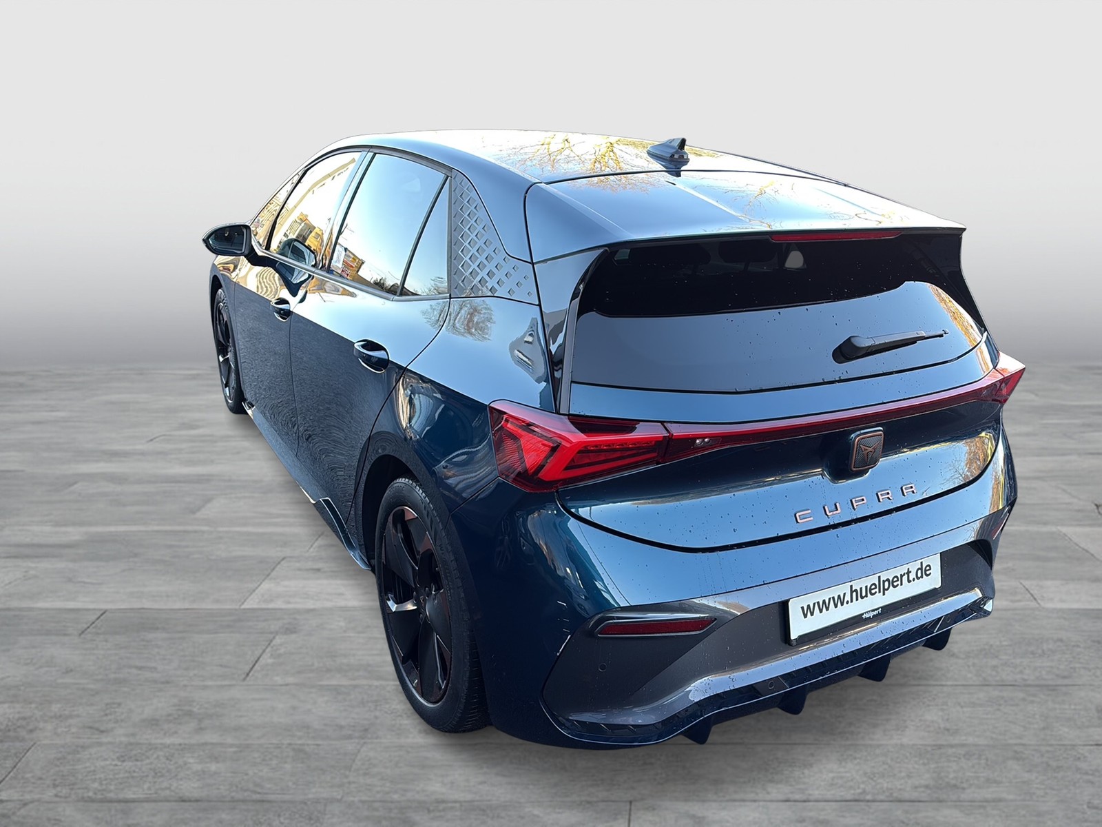 Cupra Born e-BOOST CAM ACC LM19 NAVI SITZHEIZUNG LED