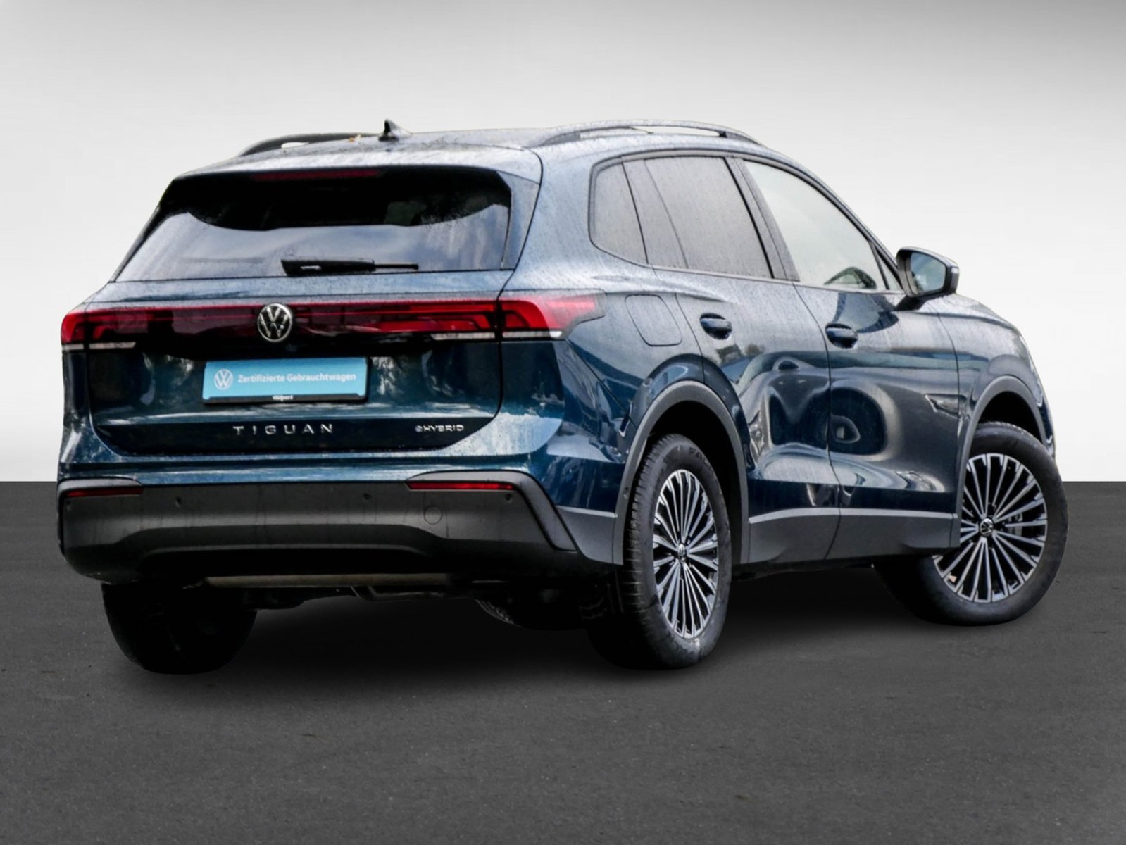 Volkswagen Tiguan 1.5 HYBRID LIFE NEUES MODELL AHK CAM LM18