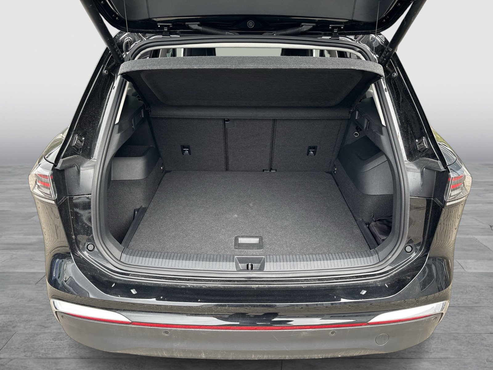 Volkswagen Tiguan 2.0 ELEGANCE 4X4 LEDER AHK 360CAM ACC NAVI