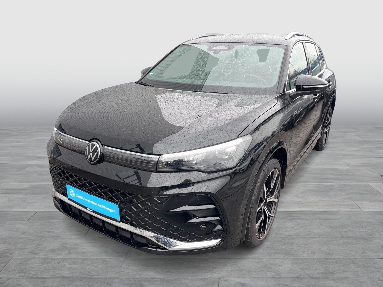 Volkswagen Tiguan 2.0 R-LINE 4X4 NEUES MODELL AHK CAM LM20