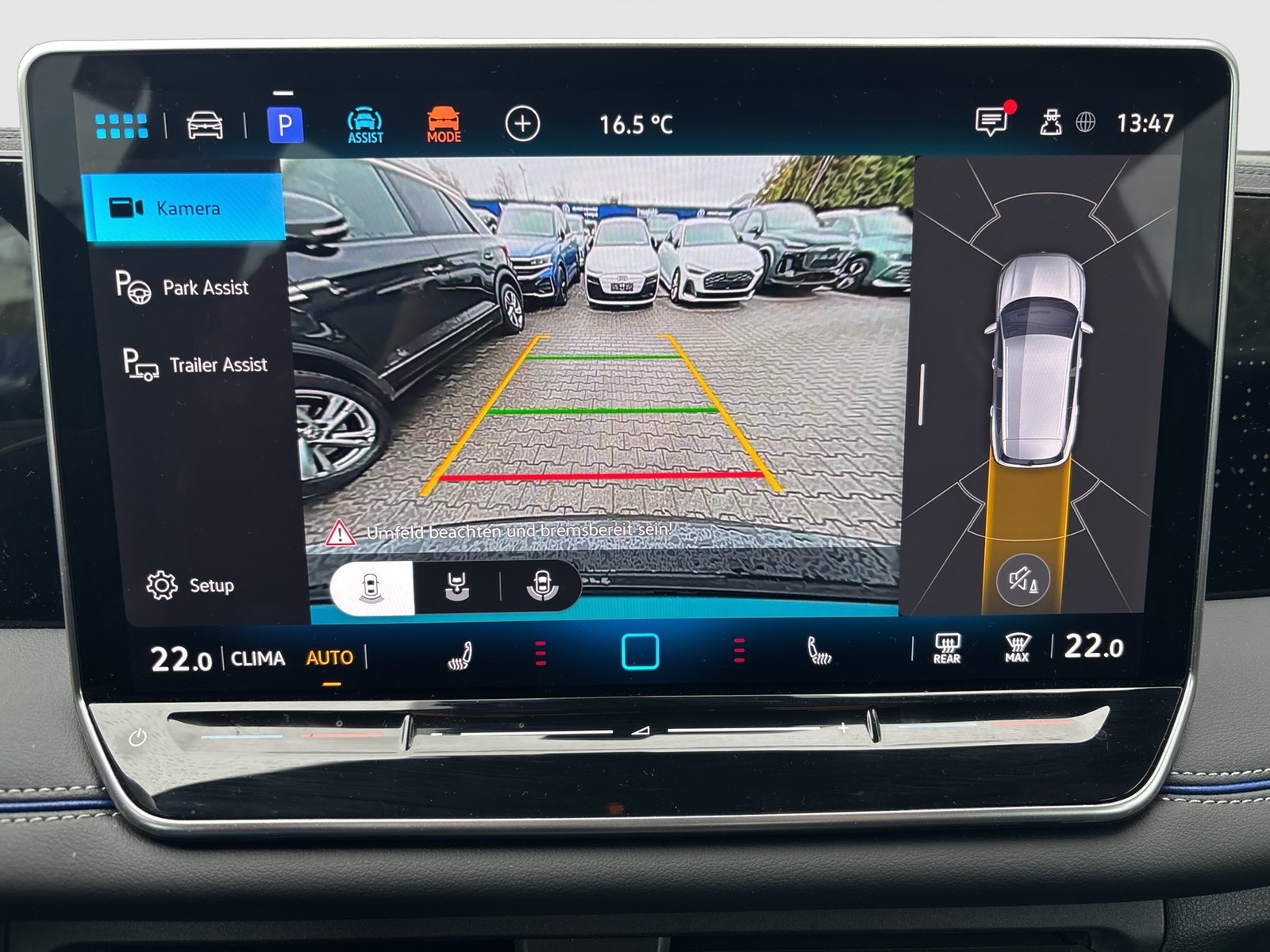 Volkswagen Tiguan 2.0 R-LINE 4X4 NEUES MODELL AHK CAM LM20