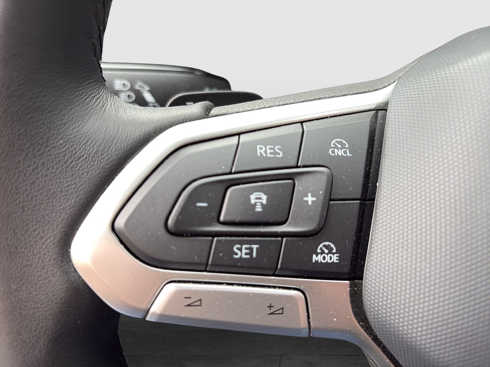 Volkswagen Golf VIII 1.5 HYBRID GOAL FACELIFT ACC LM17 NAVI