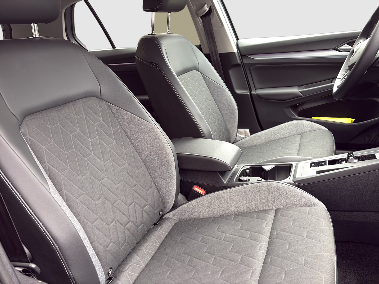 Volkswagen Golf VIII 1.5 HYBRID GOAL FACELIFT ACC LM17 NAVI