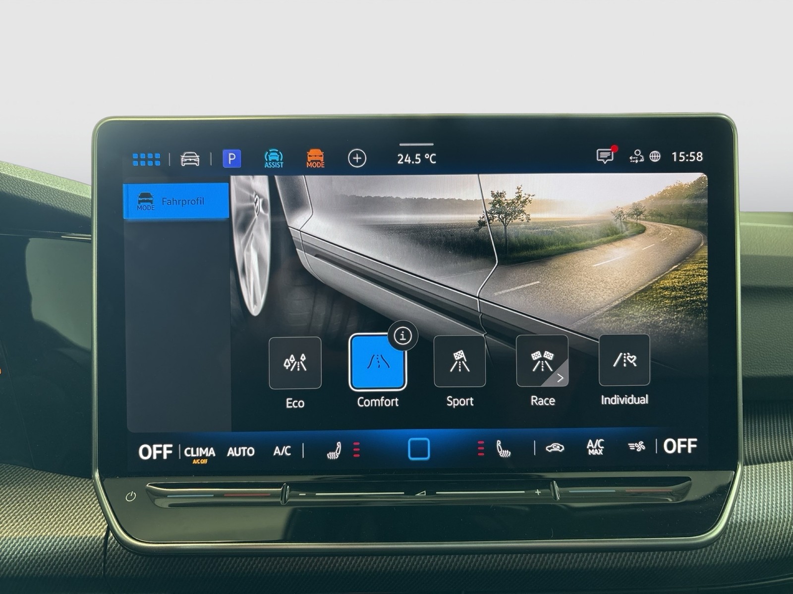 Volkswagen Golf VIII 2.0 R 4X4 CAM ACC LM19 NAVI LED+