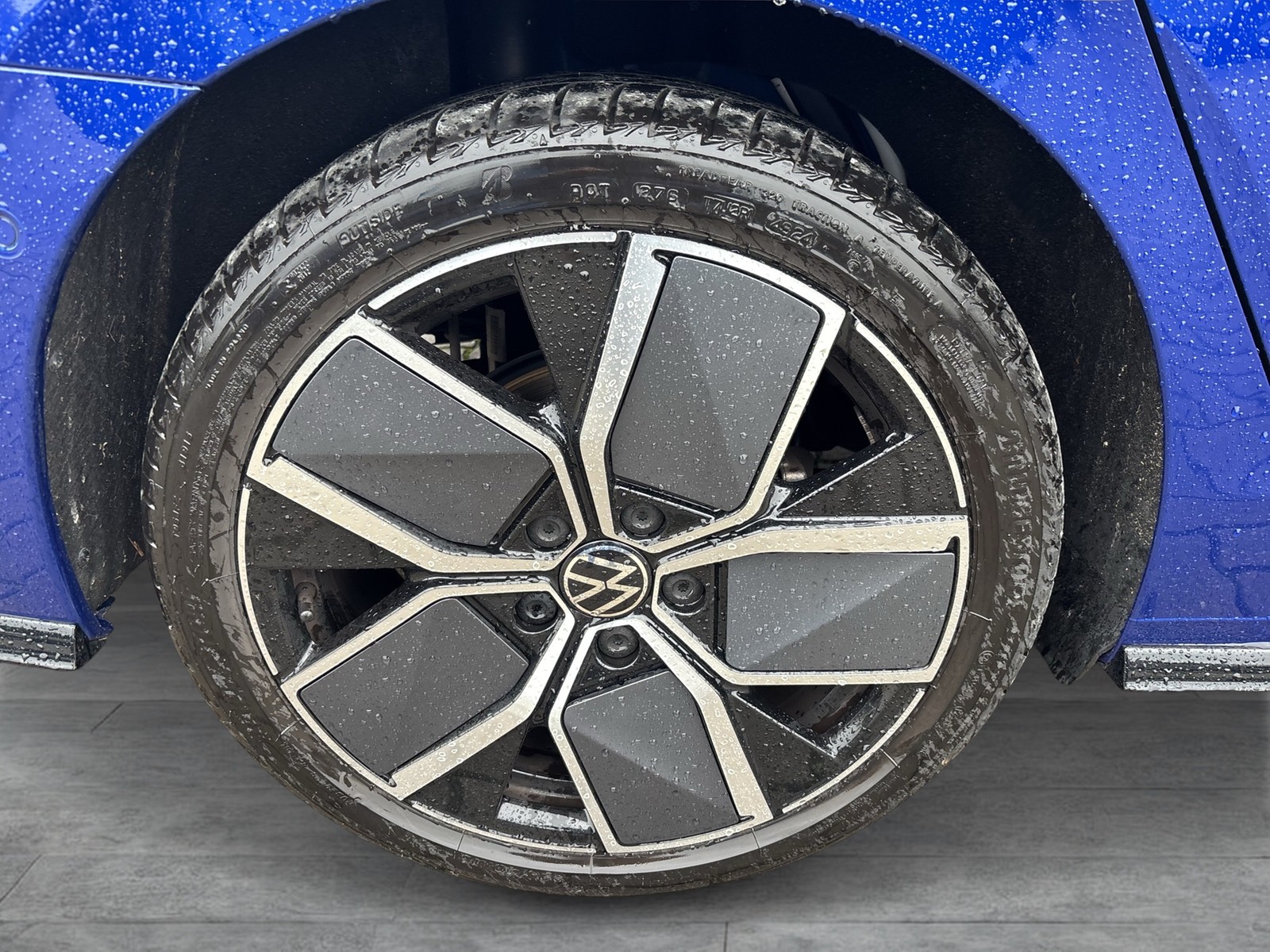 Volkswagen Golf Variant VIII 1.5 R-LINE FACELIFT AHK LM18