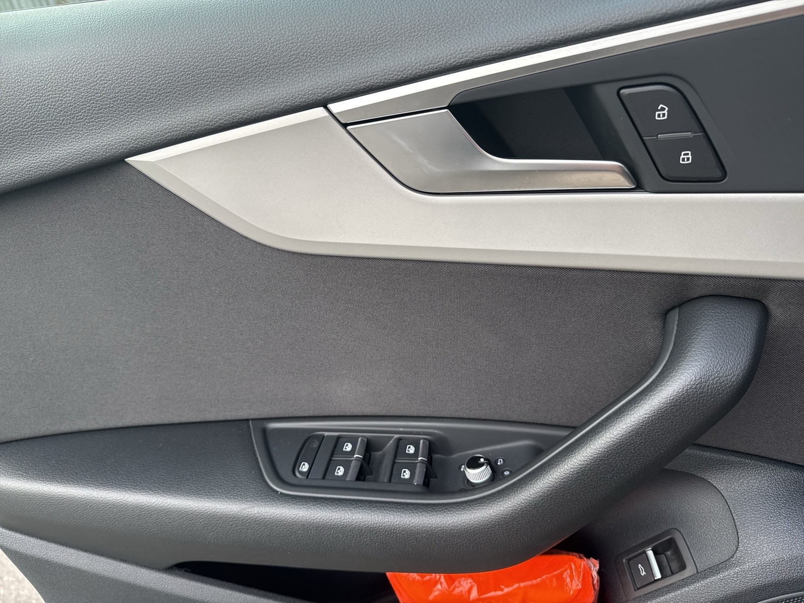 Audi A4 Avant 35 PANO KAMERA ALU18 MATRIX eKLAPPE NAVI+