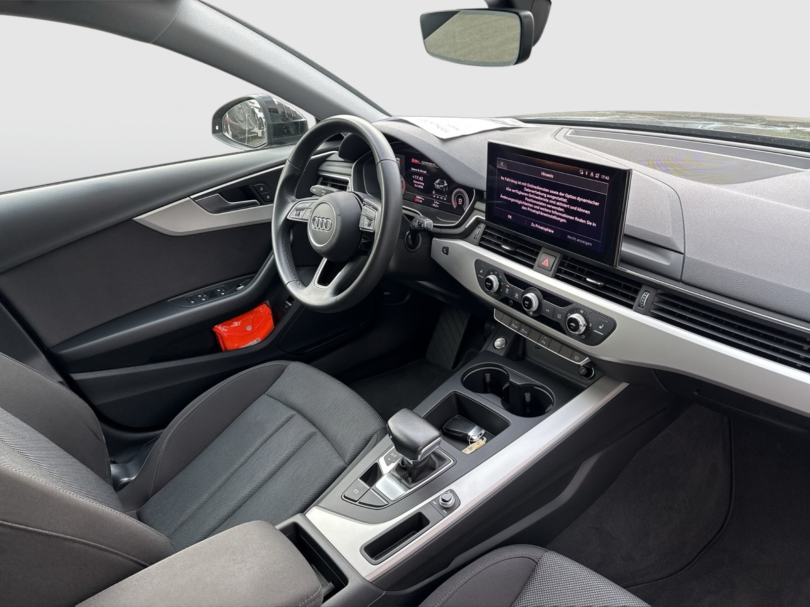 Audi A4 Avant 35 PANO KAMERA ALU18 MATRIX eKLAPPE NAVI+