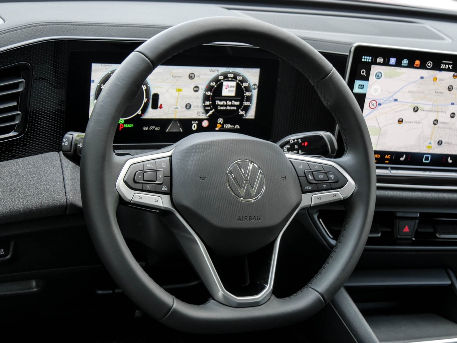 Volkswagen Tiguan 1.5 eTSI NEUES MODELL AHK CAM LM17 NAVI