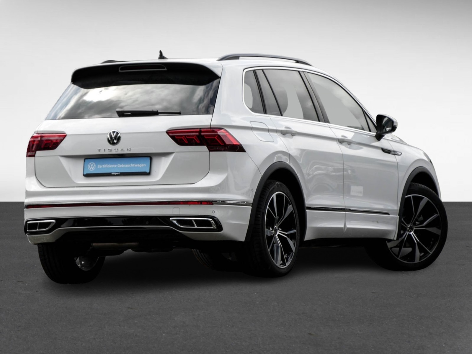 Volkswagen Tiguan 2.0 R-LINE AHK CAM ACC LM20 E-KLAPPE NAVI
