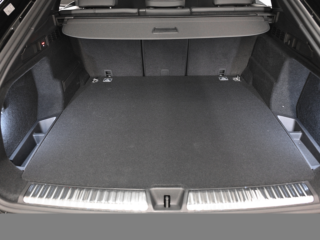 Audi Q5 Sportback e-hybrid quattro AHK TECH PLUS LM20