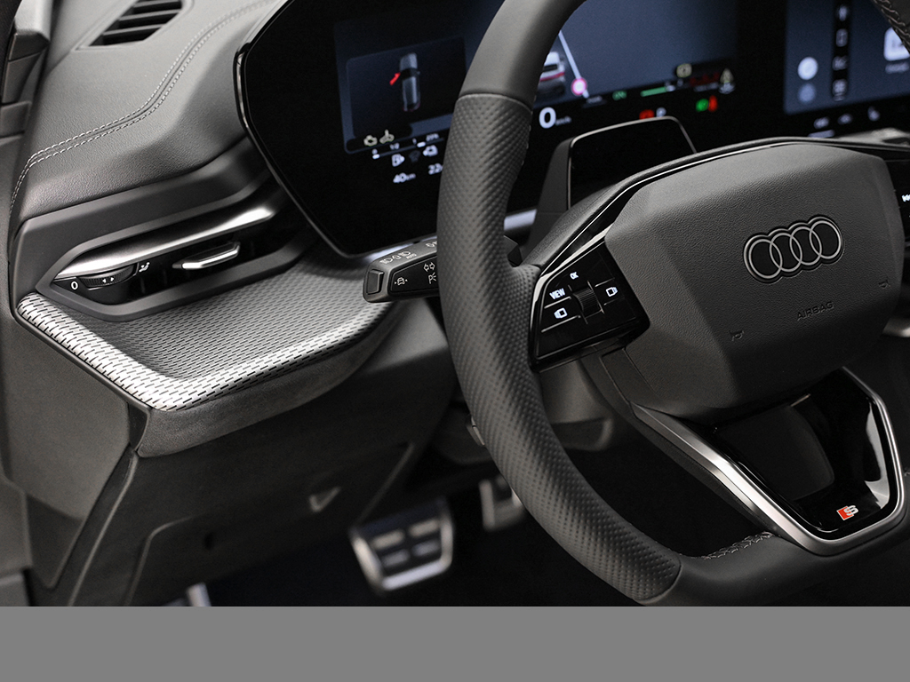 Audi Q5 Sportback e-hybrid quattro AHK TECH PLUS LM20