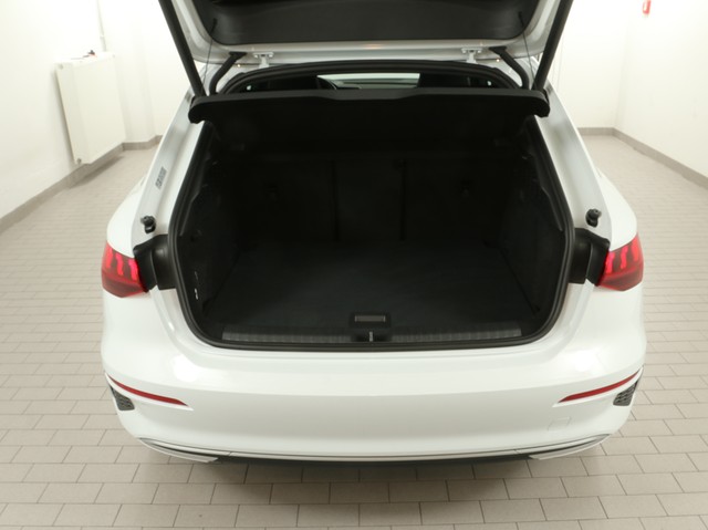Audi A3 Sportback 40 HYBRID S LINE AHK B&O ACC NAVI+