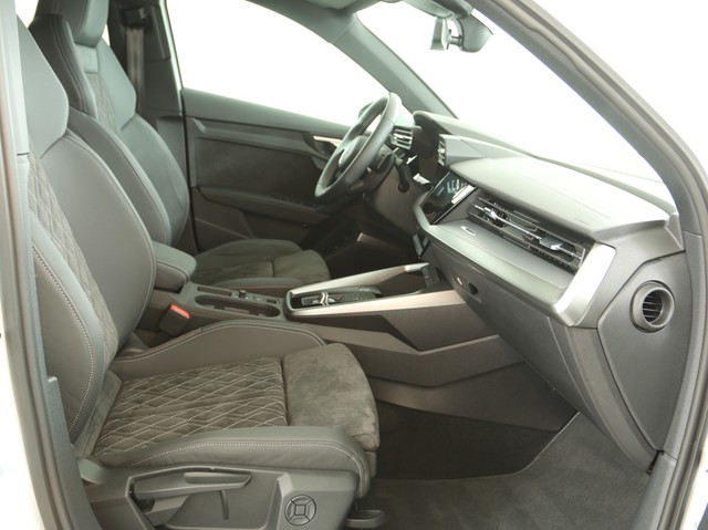 Audi A3 Sportback 40 HYBRID S LINE AHK B&O ACC NAVI+