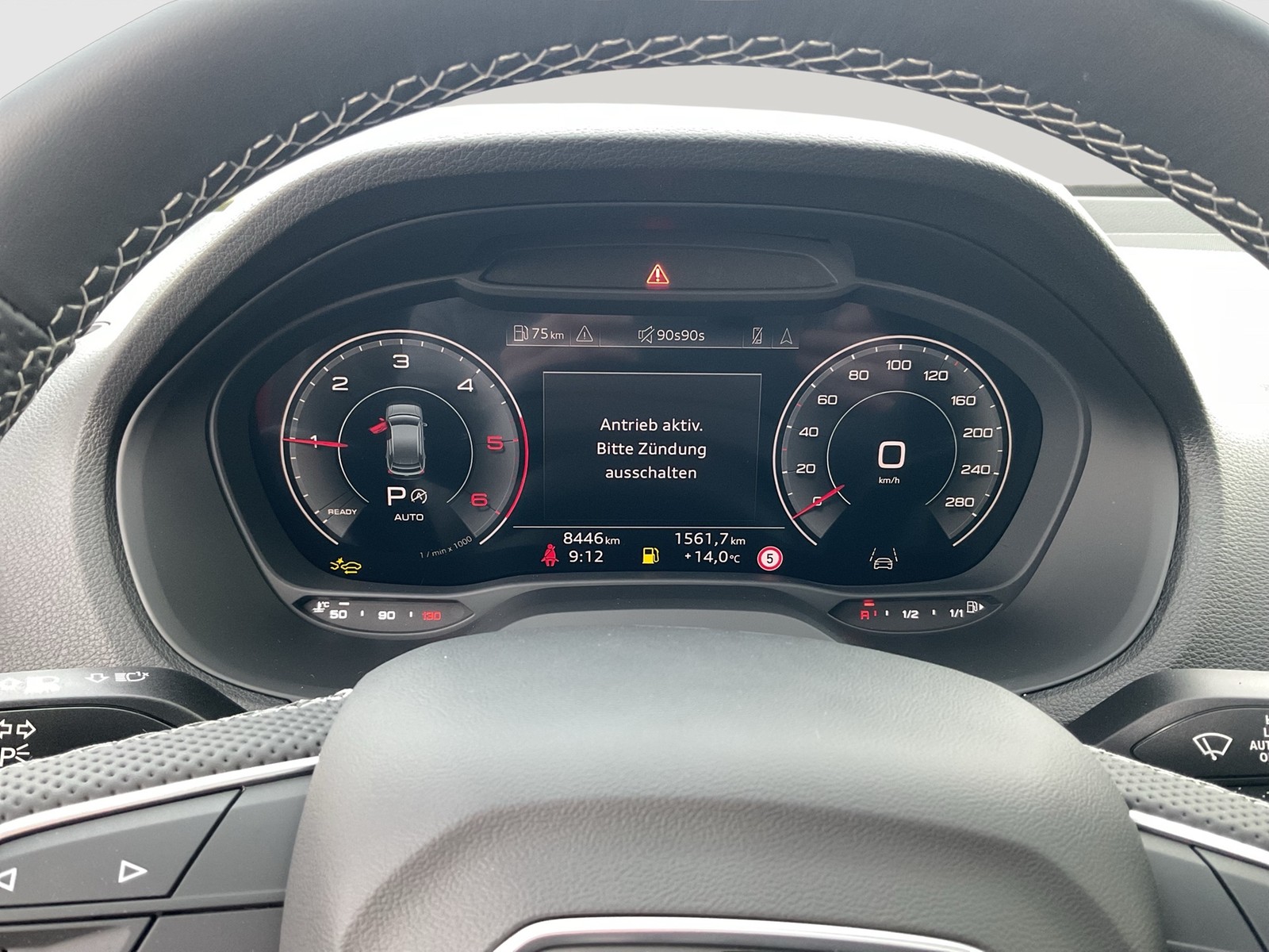 Audi Q2 35 quattro S LINE AHK CAM ACC LM18 E-KLAPPE