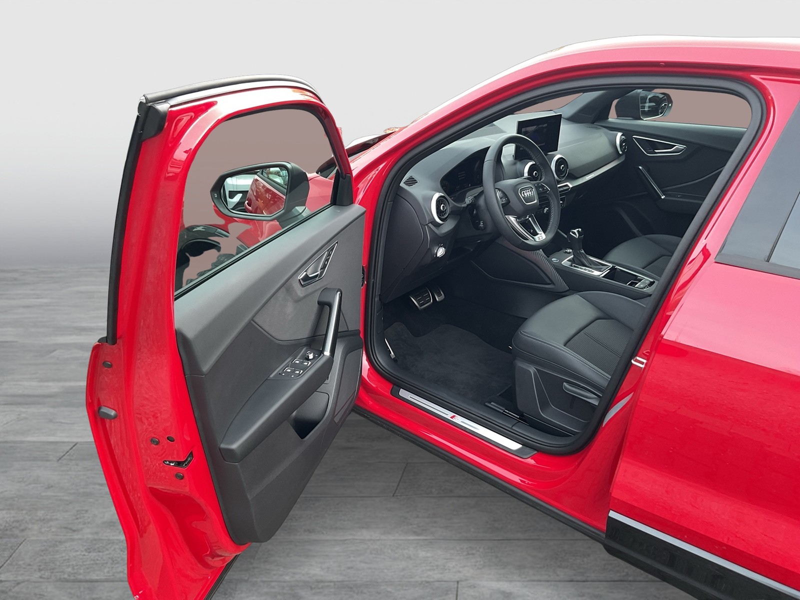 Audi Q2 35 quattro S LINE AHK CAM ACC LM18 E-KLAPPE