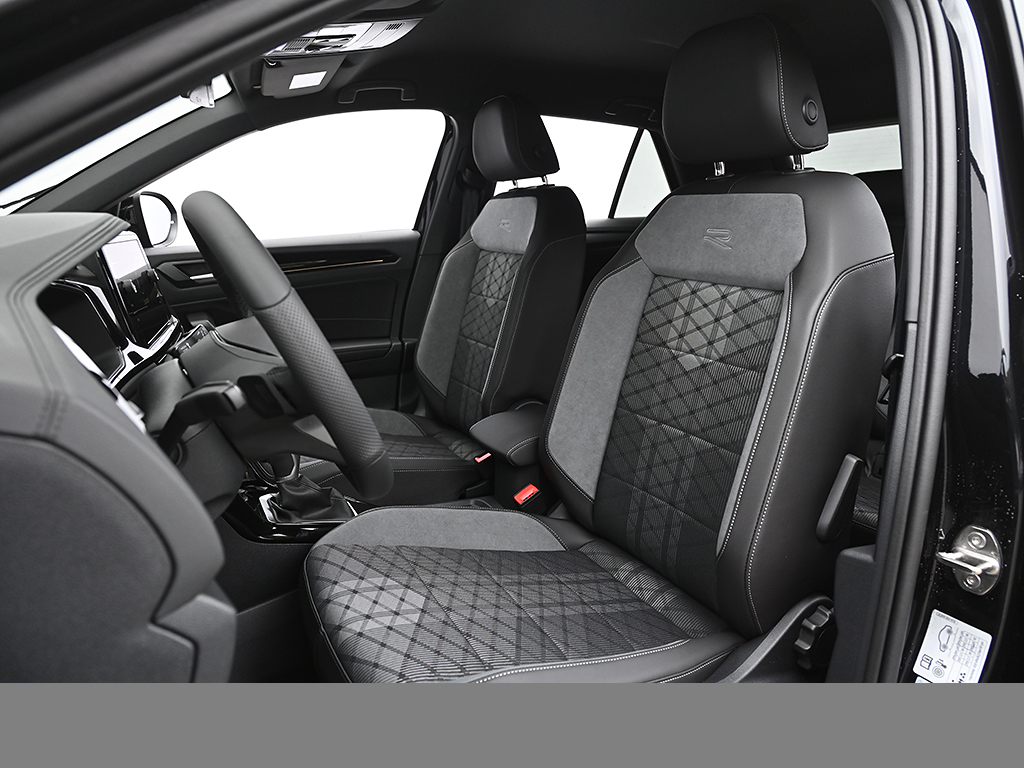 Volkswagen T-Roc 1.5 R-LINE BLACKSTYLE CAM ACC LM18 EKLAPPE