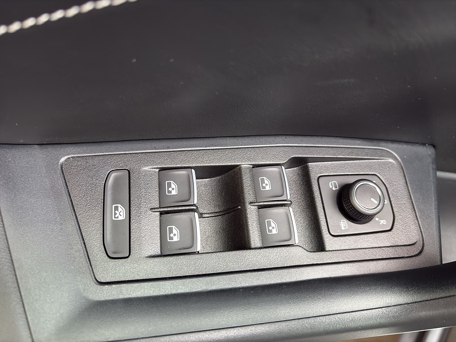 Volkswagen T-Roc 2.0 GOAL AHK CAM ACC LM17 NAVI SITZHEIZUNG