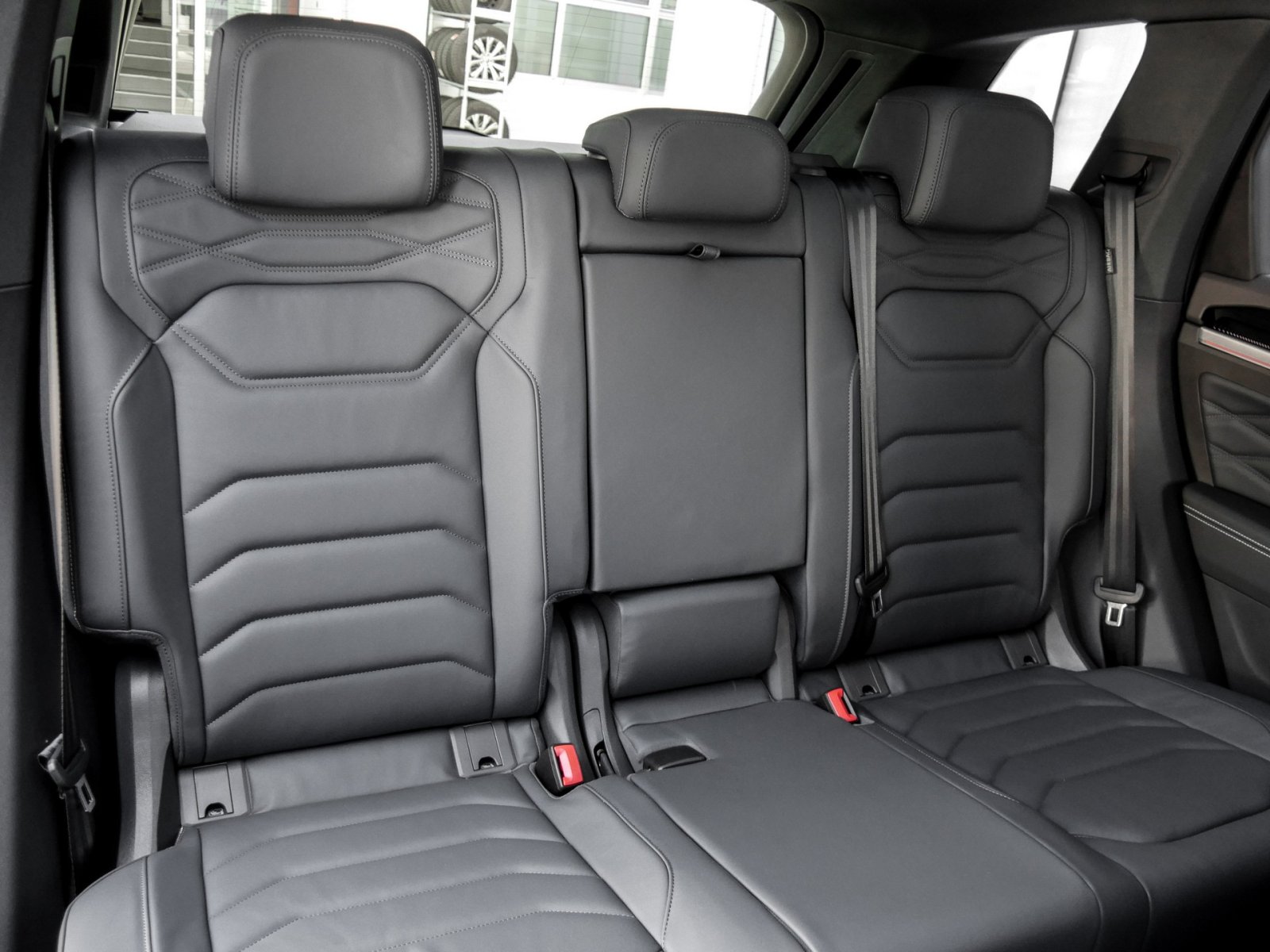 Volkswagen Touareg V6 TDI R-LINE BLACKSTYLE DYNAUDIO PANO
