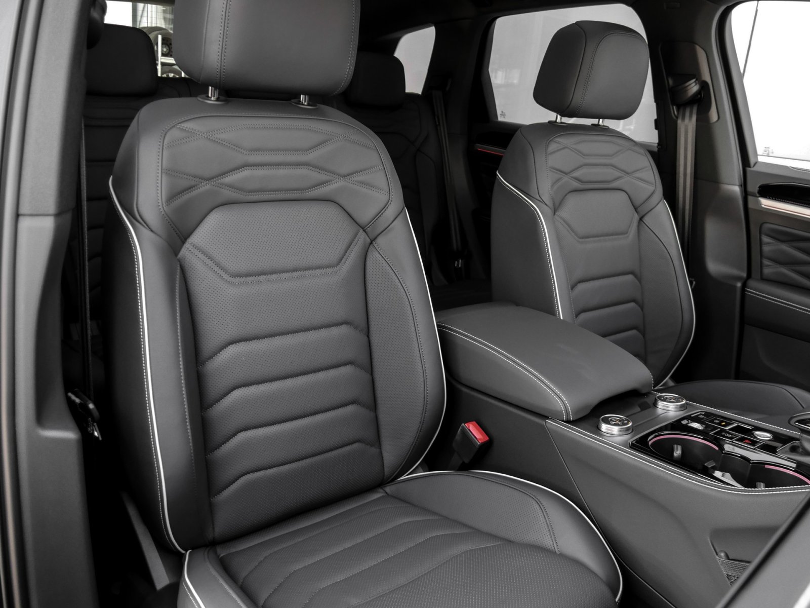 Volkswagen Touareg V6 TDI R-LINE BLACKSTYLE DYNAUDIO PANO