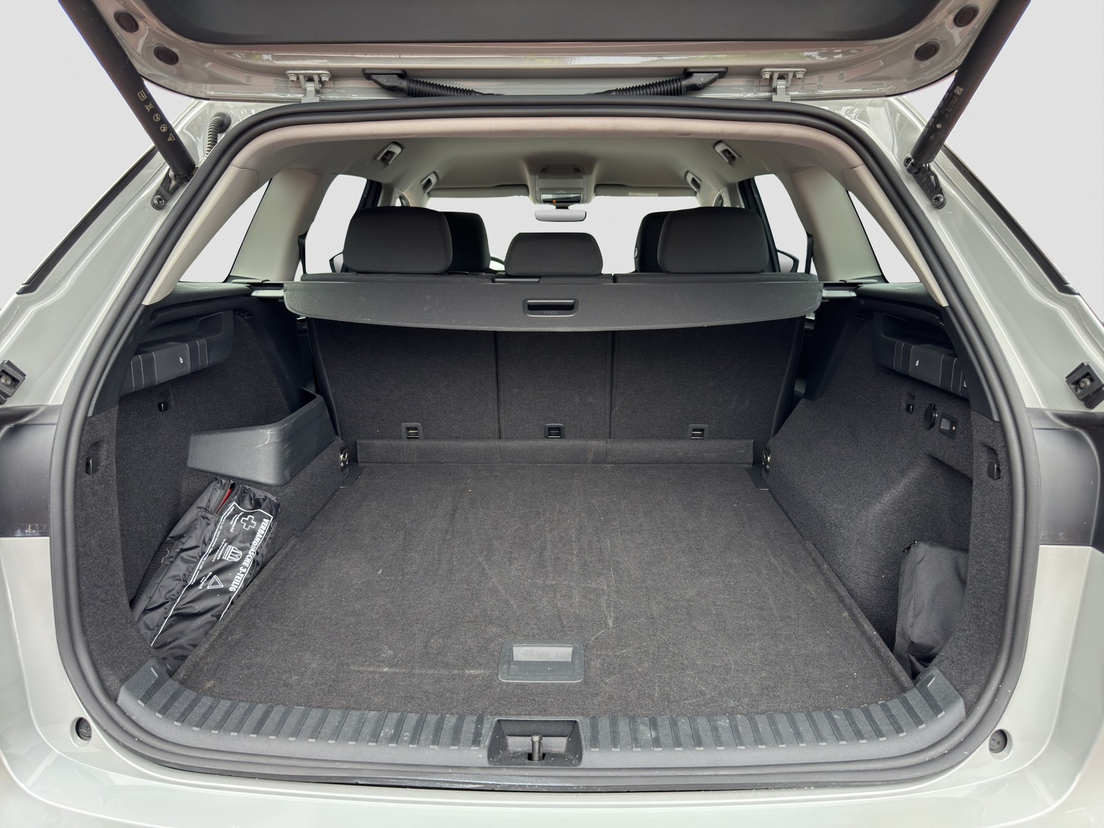 Skoda Kodiaq 2.0 SELECTION 4X4 AHK CAM ACC LM18 NAVI