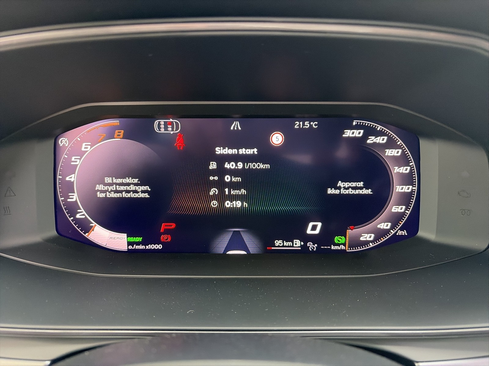 Cupra Formentor 1.5 eTSI SENNHEISER AHK CAM ACC LM18