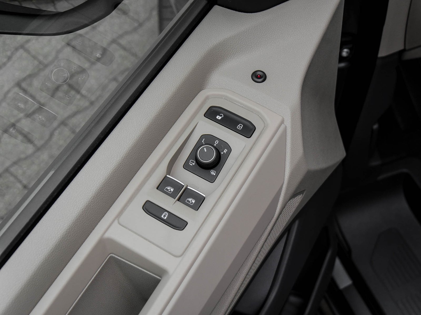 Volkswagen T7 California Ocean Klima LED Navi Aufstelldach Küche