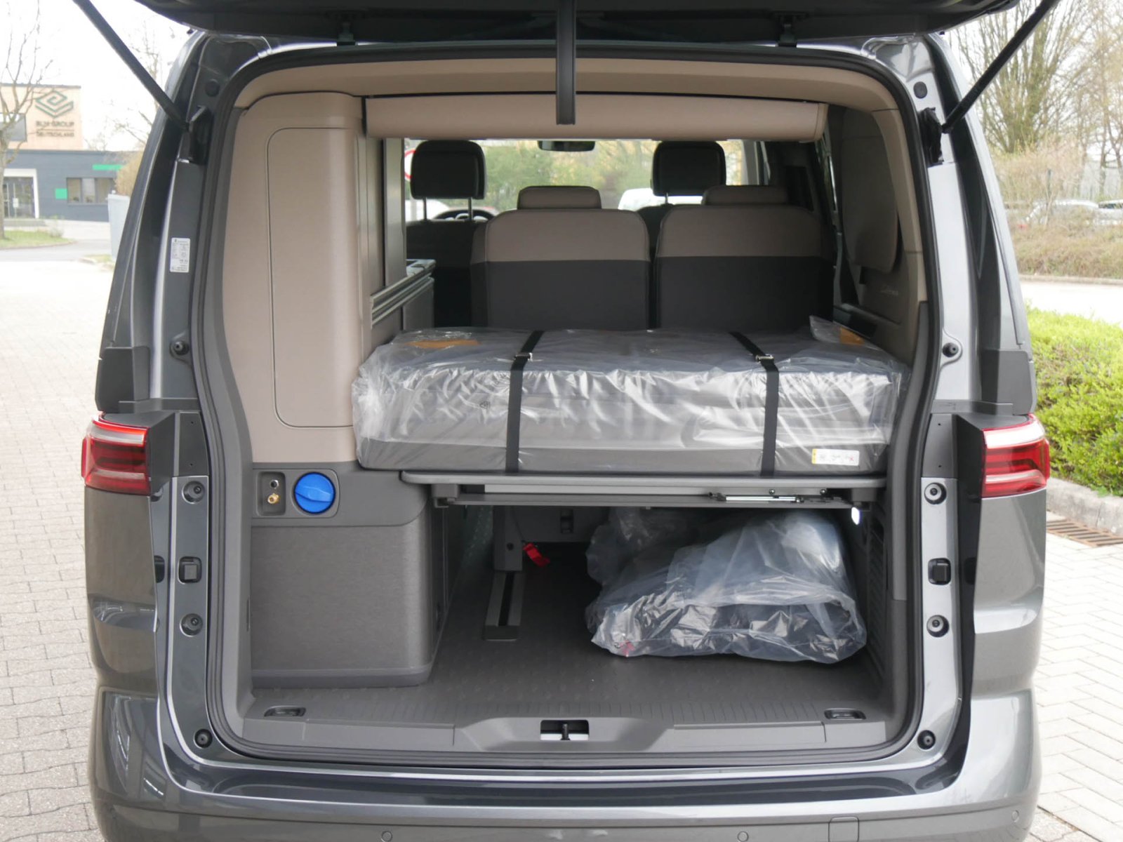 Volkswagen T7 California Ocean Klima LED Navi Aufstelldach Küche