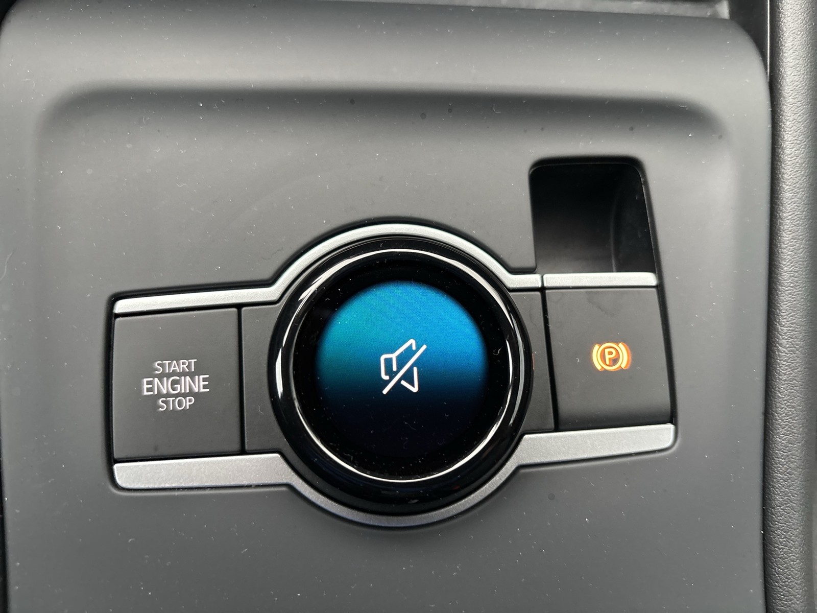 Volkswagen Tiguan 2.0 GOAL 4X4 NEUES MODELL STANDHZ AHK 18Z