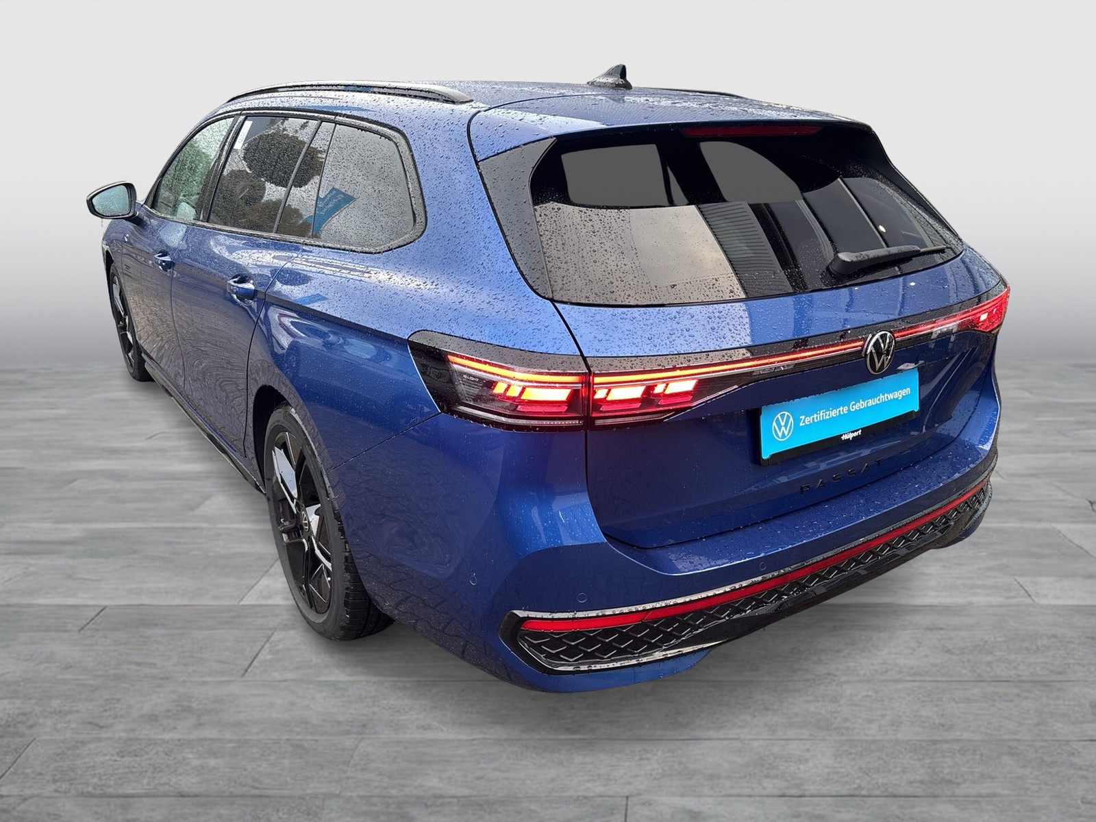 Volkswagen Passat Variant 2.0 R-LINE NEUESMODELL AHK 360CAM