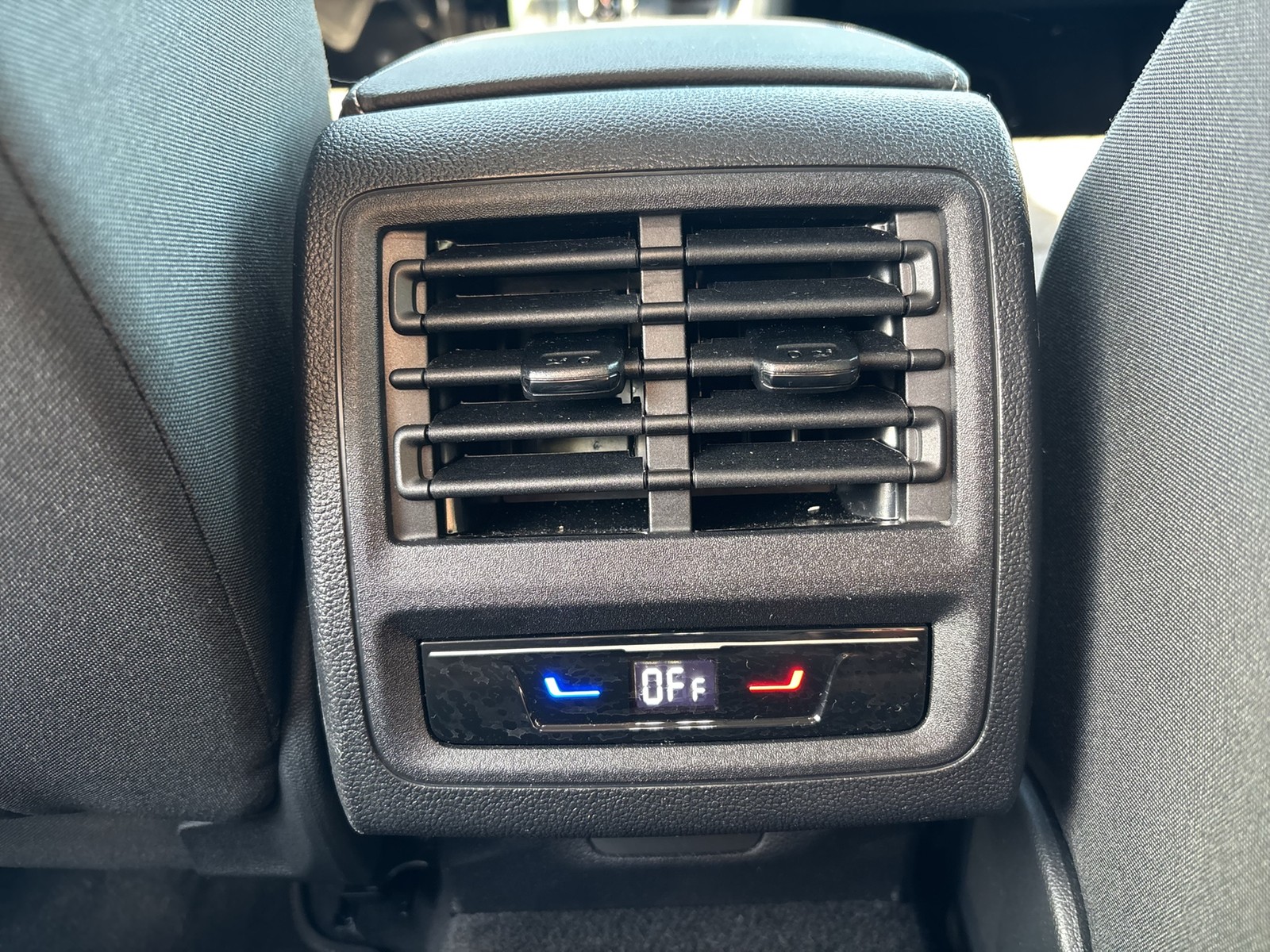 Volkswagen Golf VIII 1.5 HYBRID LIFE FACELIFT 360CAM ACC 17Z