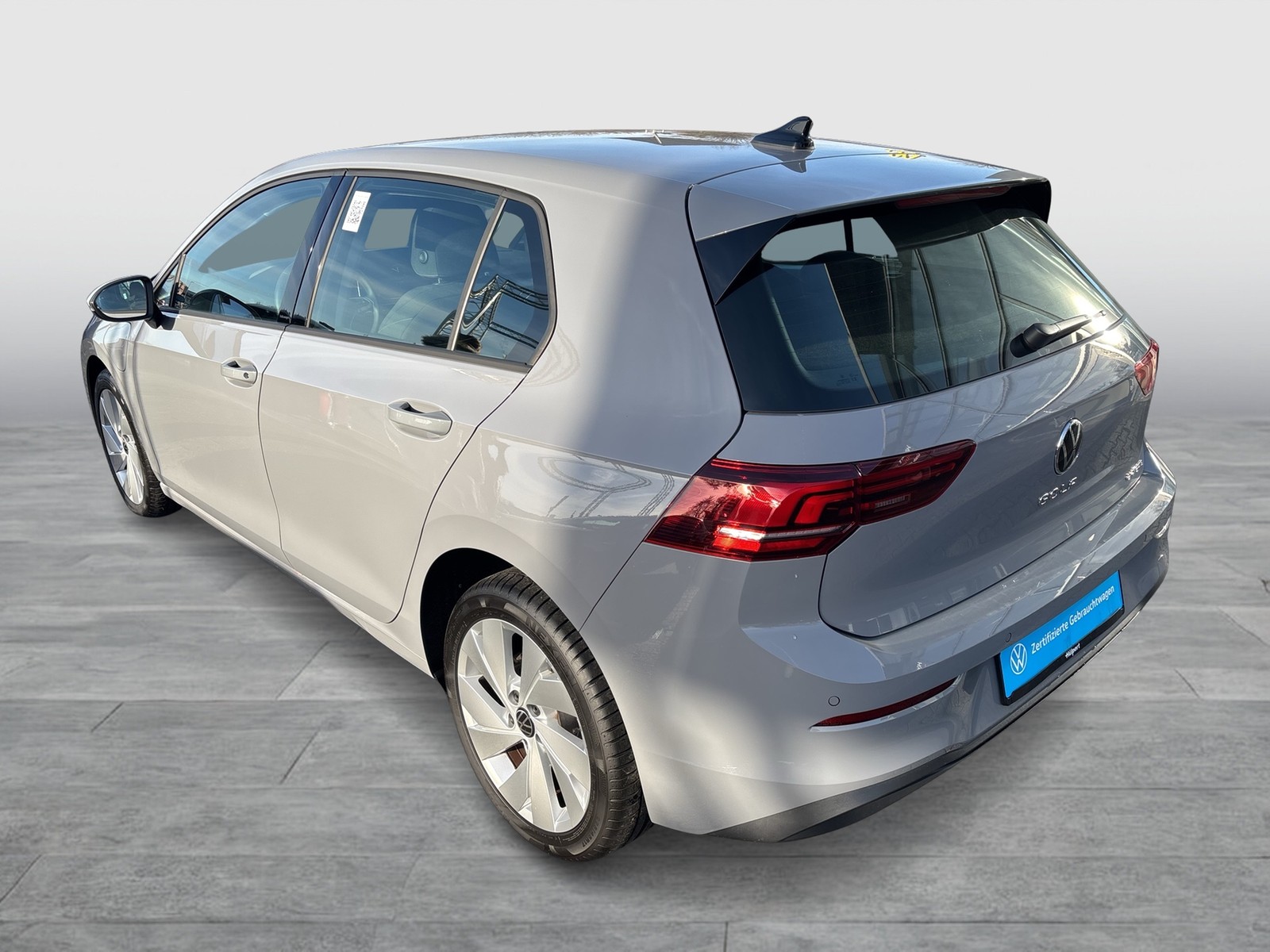 Volkswagen Golf VIII 1.5 HYBRID LIFE FACELIFT 360CAM ACC 17Z