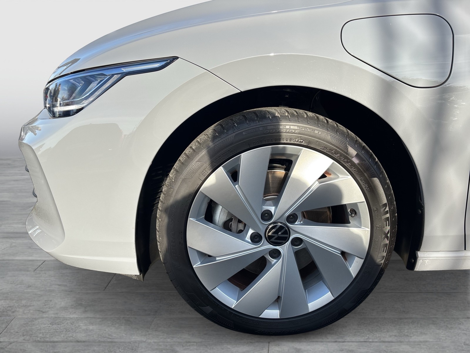 Volkswagen Golf VIII 1.5 HYBRID LIFE FACELIFT 360CAM ACC 17Z