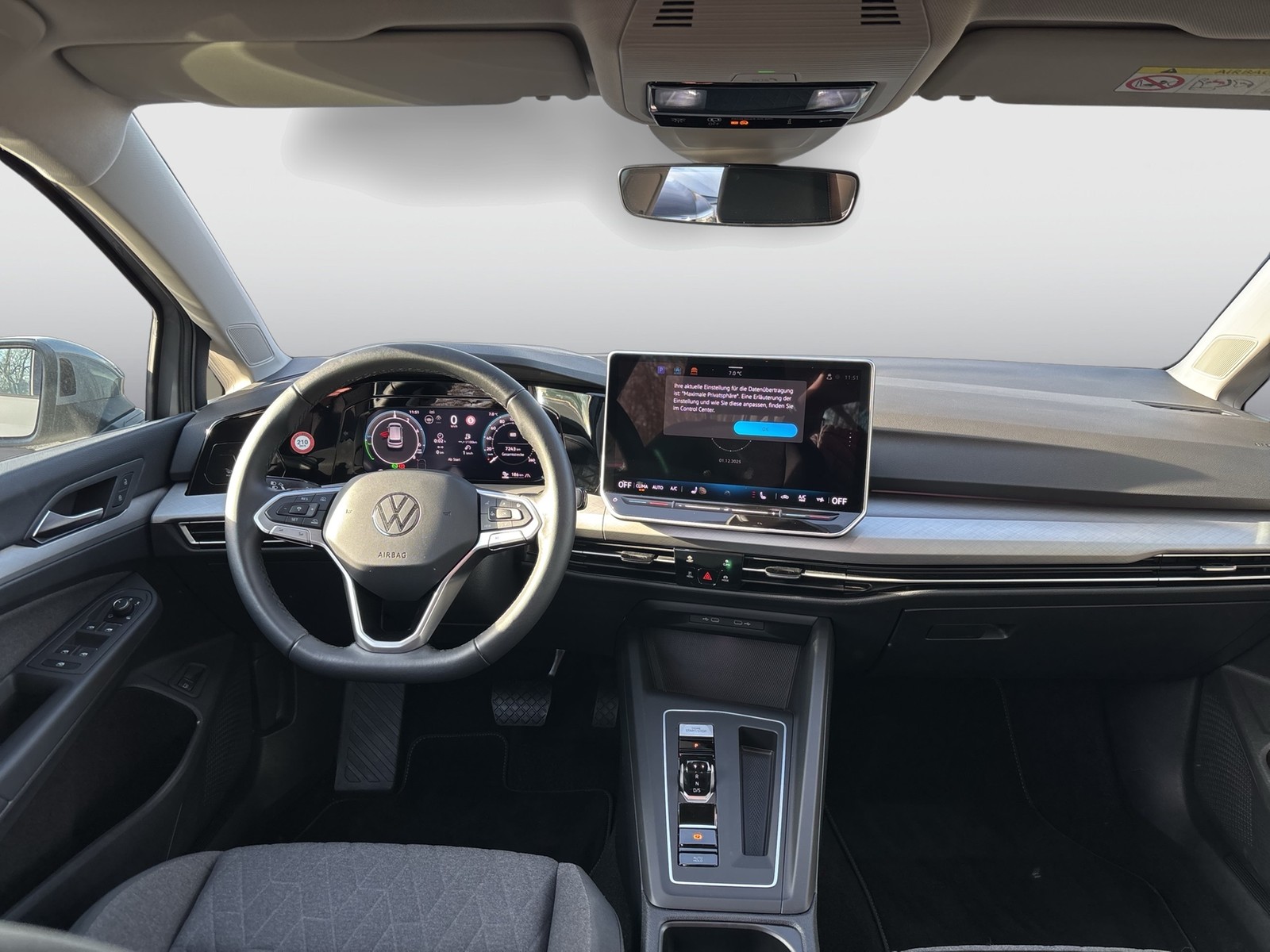 Volkswagen Golf VIII 1.5 HYBRID LIFE FACELIFT 360CAM ACC 17Z